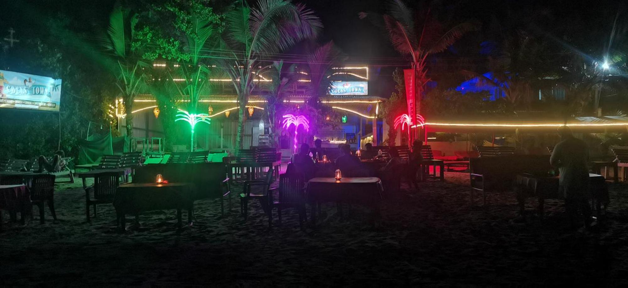 Cocks Town Hotel Arambol Exterior photo