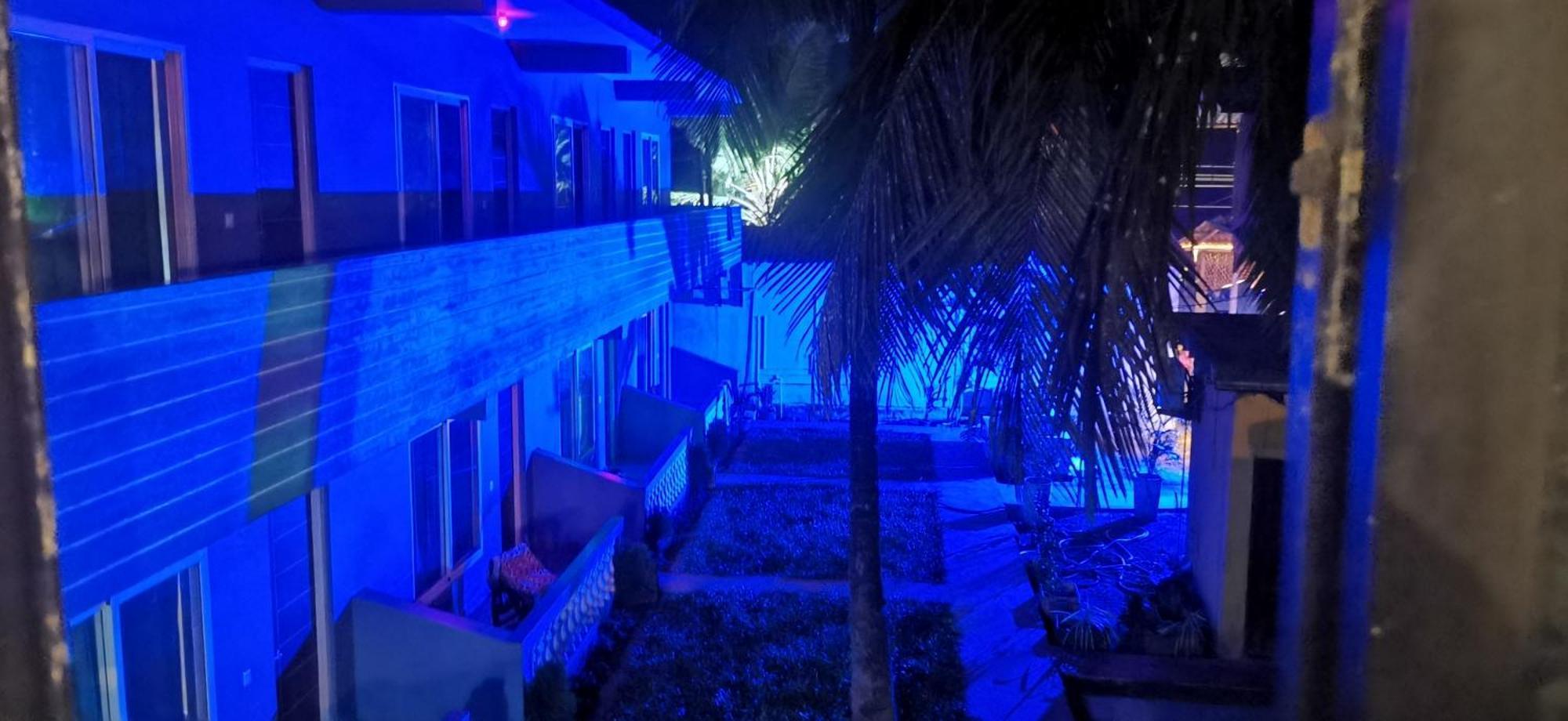 Cocks Town Hotel Arambol Exterior photo