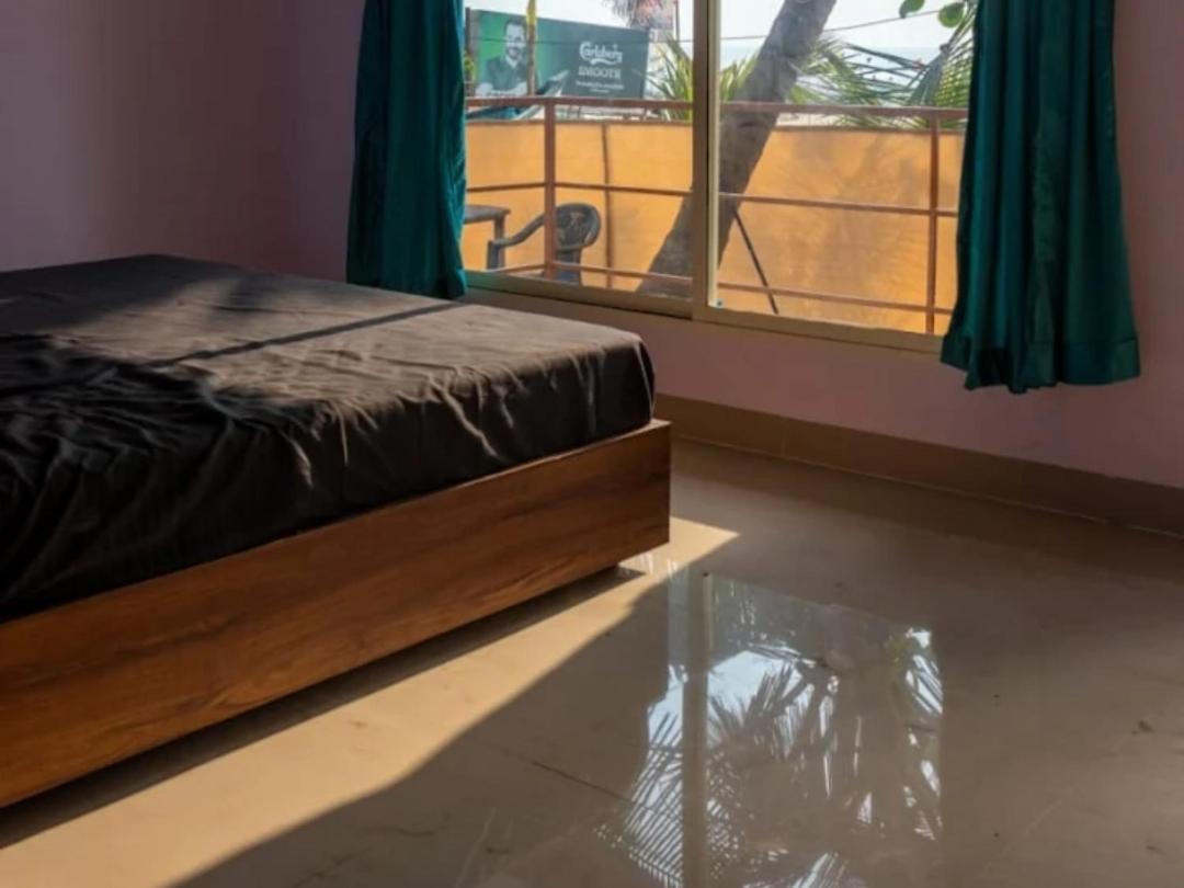 Cocks Town Hotel Arambol Room photo